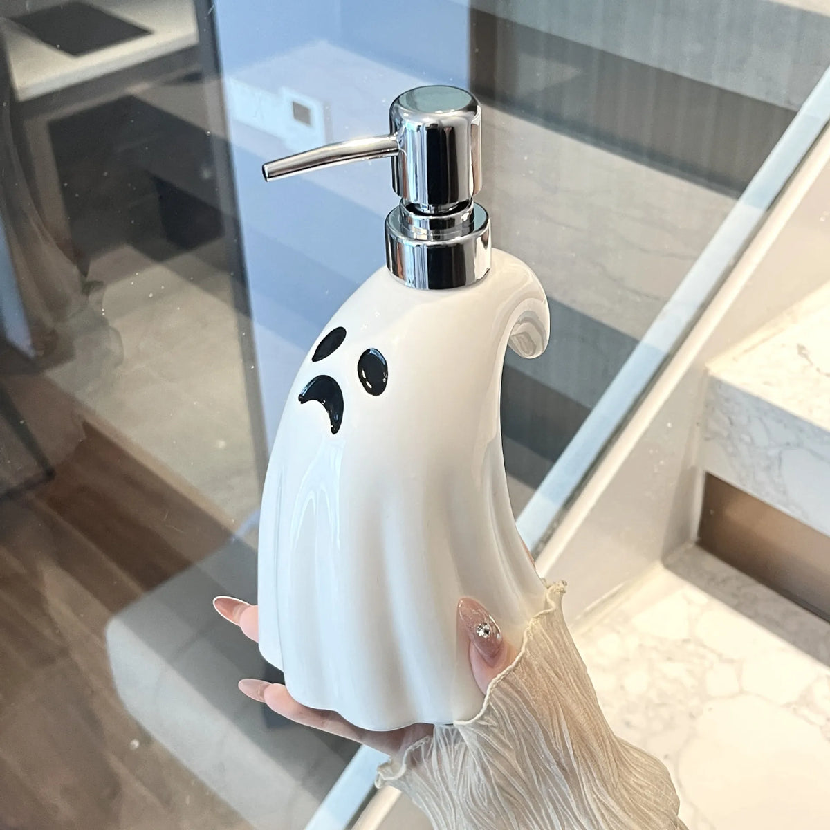 Ceramic Soap Dispenser Hand Sanitizer Bottle Lotion Pump Dispenser For Creative Halloween Bathroom Decor Hotel Large-Capacity ﻿